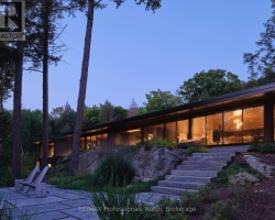 Cottage for Sale on Lipsy Lake