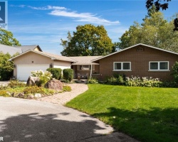 Property for Sale on 18 MAPLE Drive, 