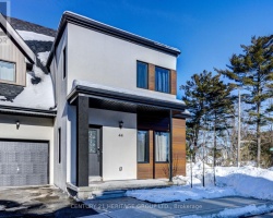 Cottage for Sale on Lake Simcoe