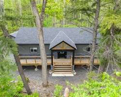 Property for Sale on 44 Sunnyshore Park Drive, McKellar