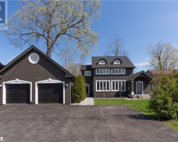 Cottage for Sale on Lake Couchiching