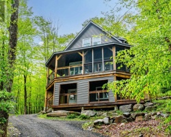 Property for Sale on 1105 Long Lake Road, Dysart et al (Dysart)