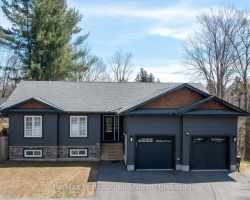 Property for Sale on 90 Ann Street, Bracebridge (Macaulay)