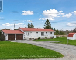 Cottage for Sale on Pearns Creek