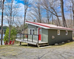 Cottage for Sale on Silver Lake
