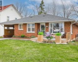 Property for Sale on 34 William Street, Kawartha Lakes (Bobcaygeon)