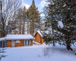 Cottage for Sale on Blackwater Lake