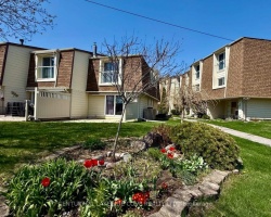 Cottage for Sale on Lake Simcoe