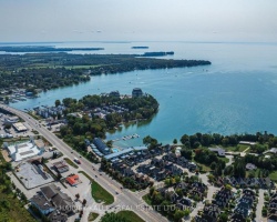 Cottage for Sale on Lake Simcoe