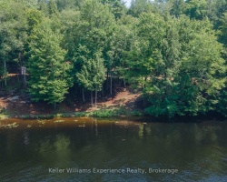 Cottage for Sale on Muskoka Lake