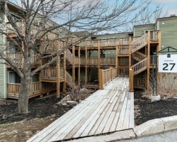 Cottage for Sale on Peninsula Lake