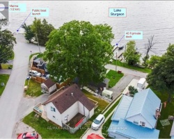 Cottage for Sale on Sturgeon Lake