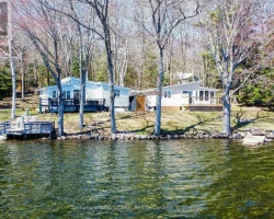 Cottage for Sale on Halls Lake