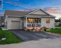 Property for Sale on 31 REYNOLDS DRIVE, 